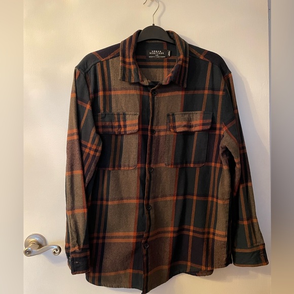 Urban Heritage Plaid Shirt - Regular Fit - Size:Large - Picture 2 of 7
